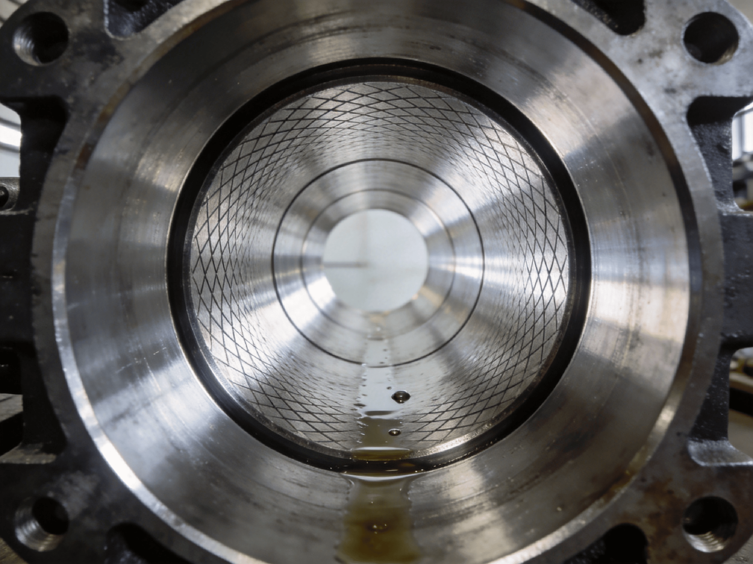 Hydraulic cylinder bore after honing