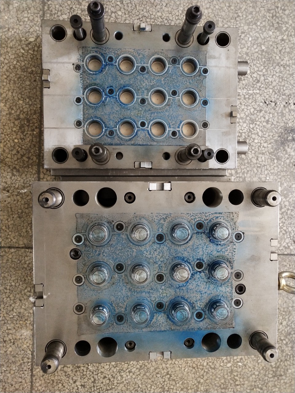 Cosmetic Injection Mold