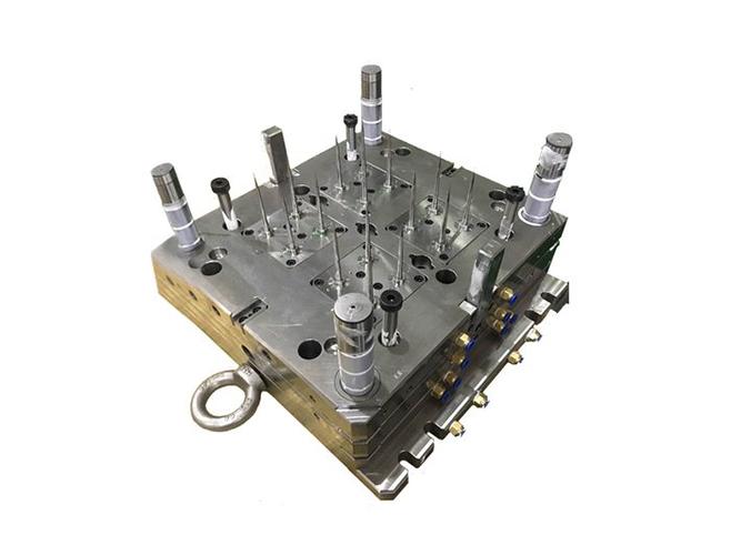 Complex Multi-Cavity Mold