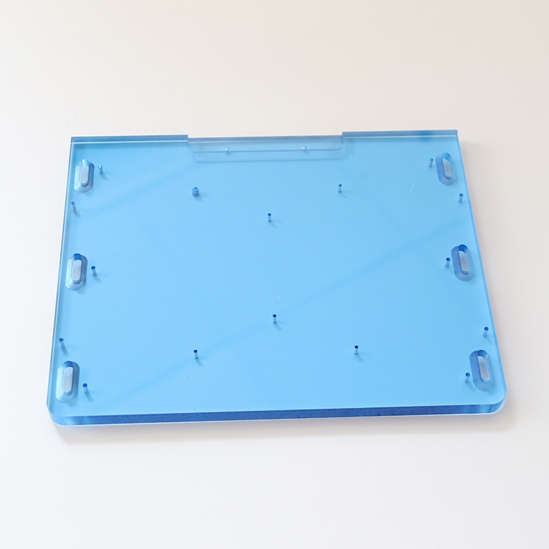 Thermoformed transparent plastic panel