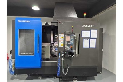 5-axis CNC machining center producing precision bolts