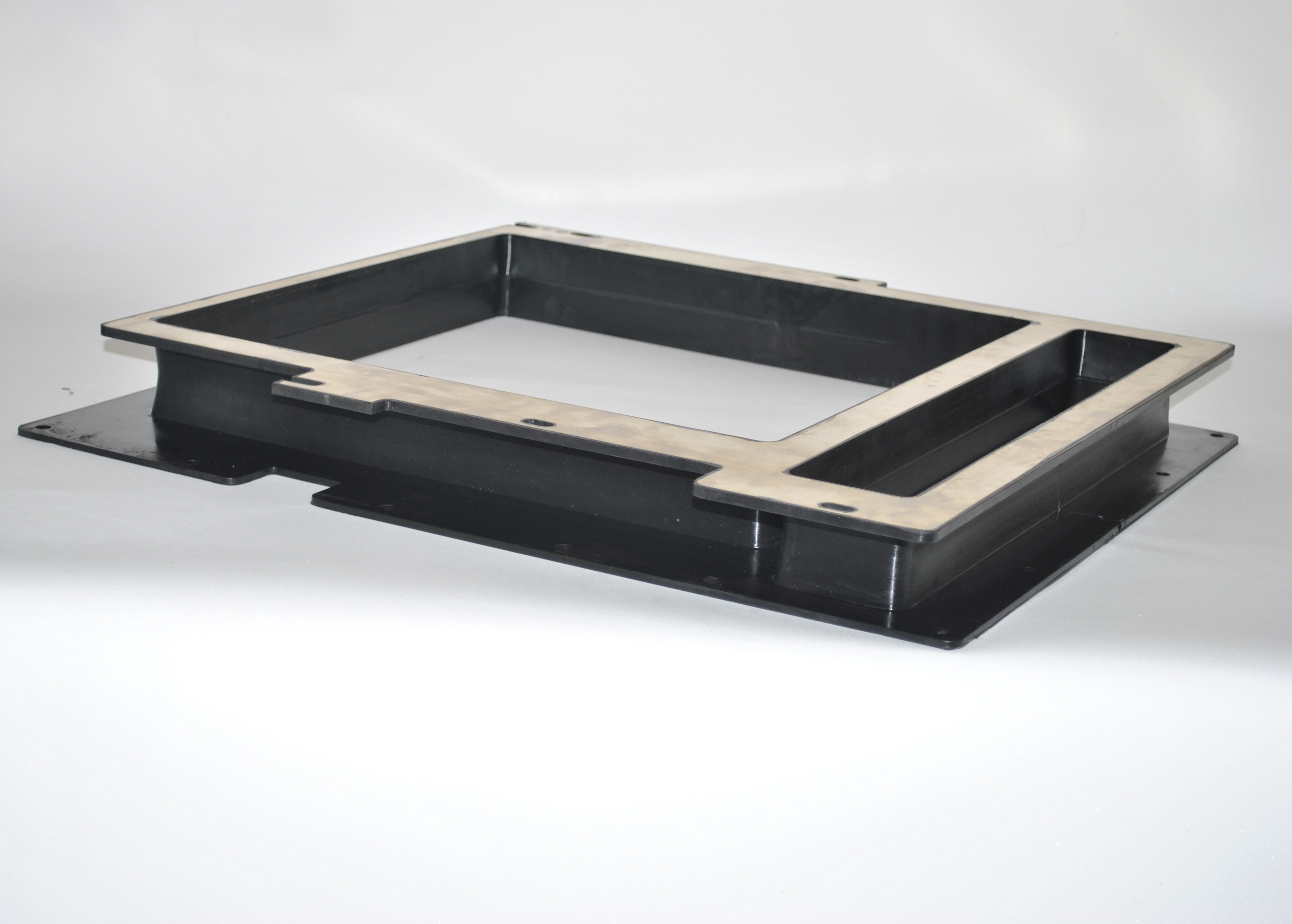 Rubber mold compression ratio design