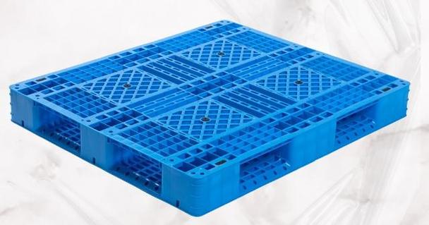 Plastic pallets