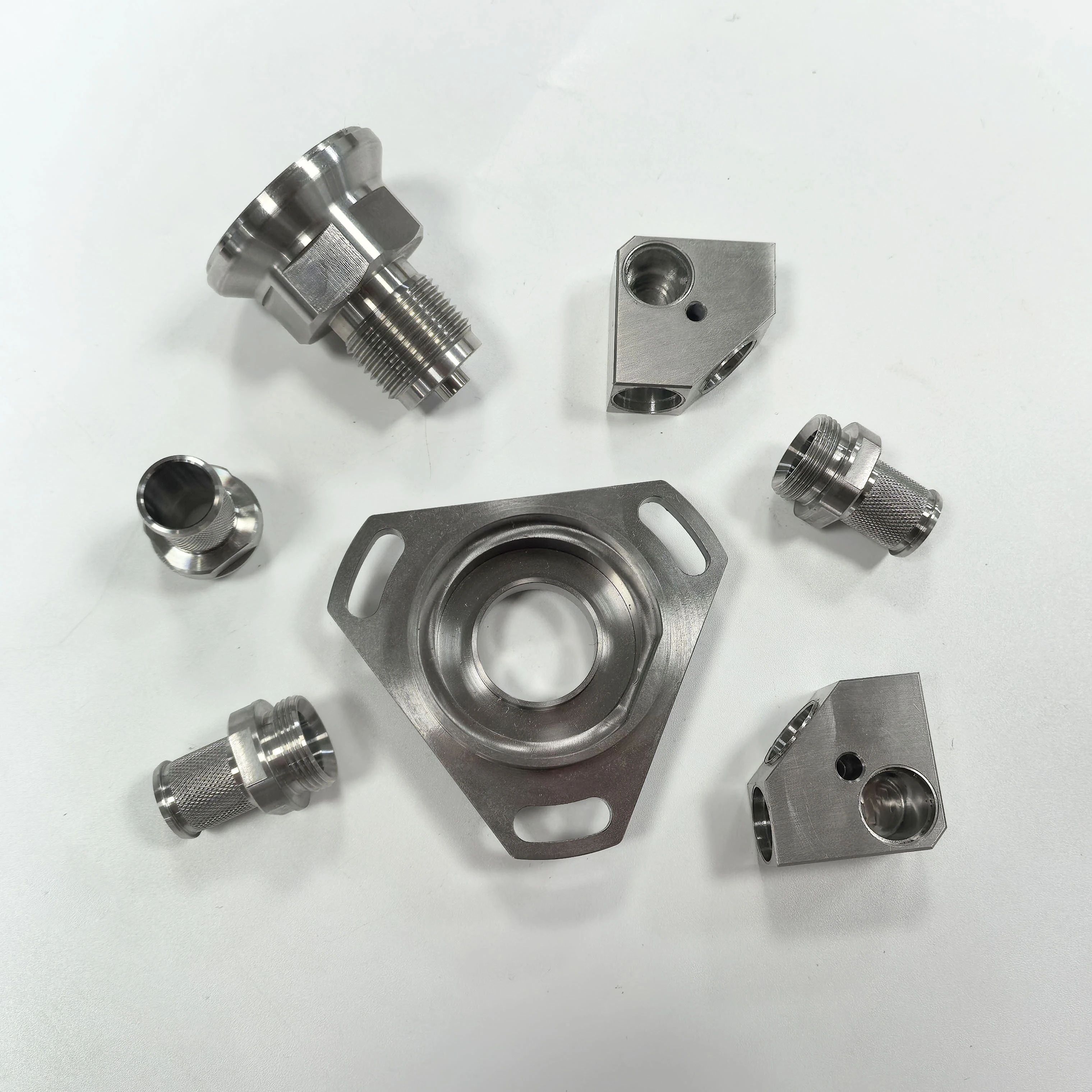 Custom high precision aerospace CNC machined components