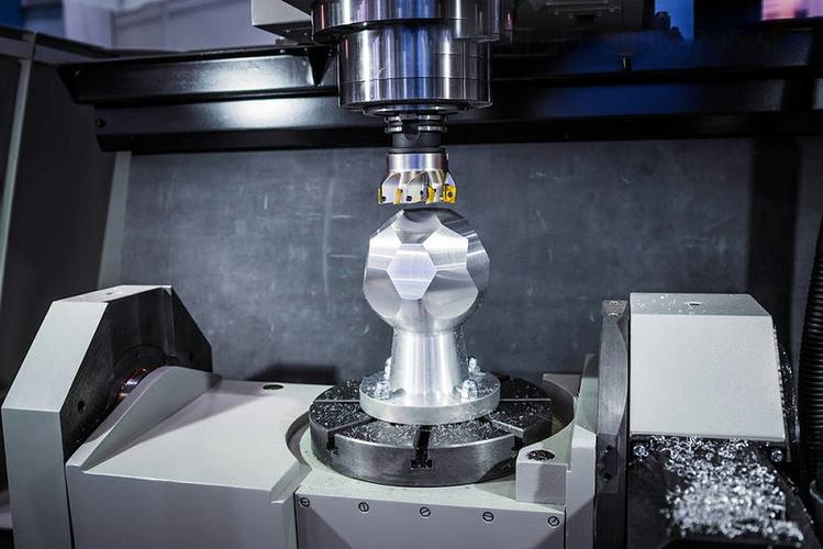 What's the difference between grinding and milling?
