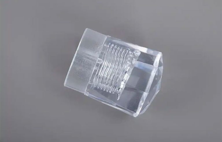 Transparent plastic injection molding