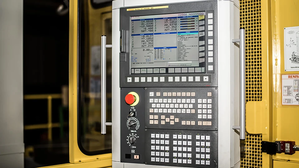 Fanuc CNC machine controller panel, one of the most widely used CNC control systems