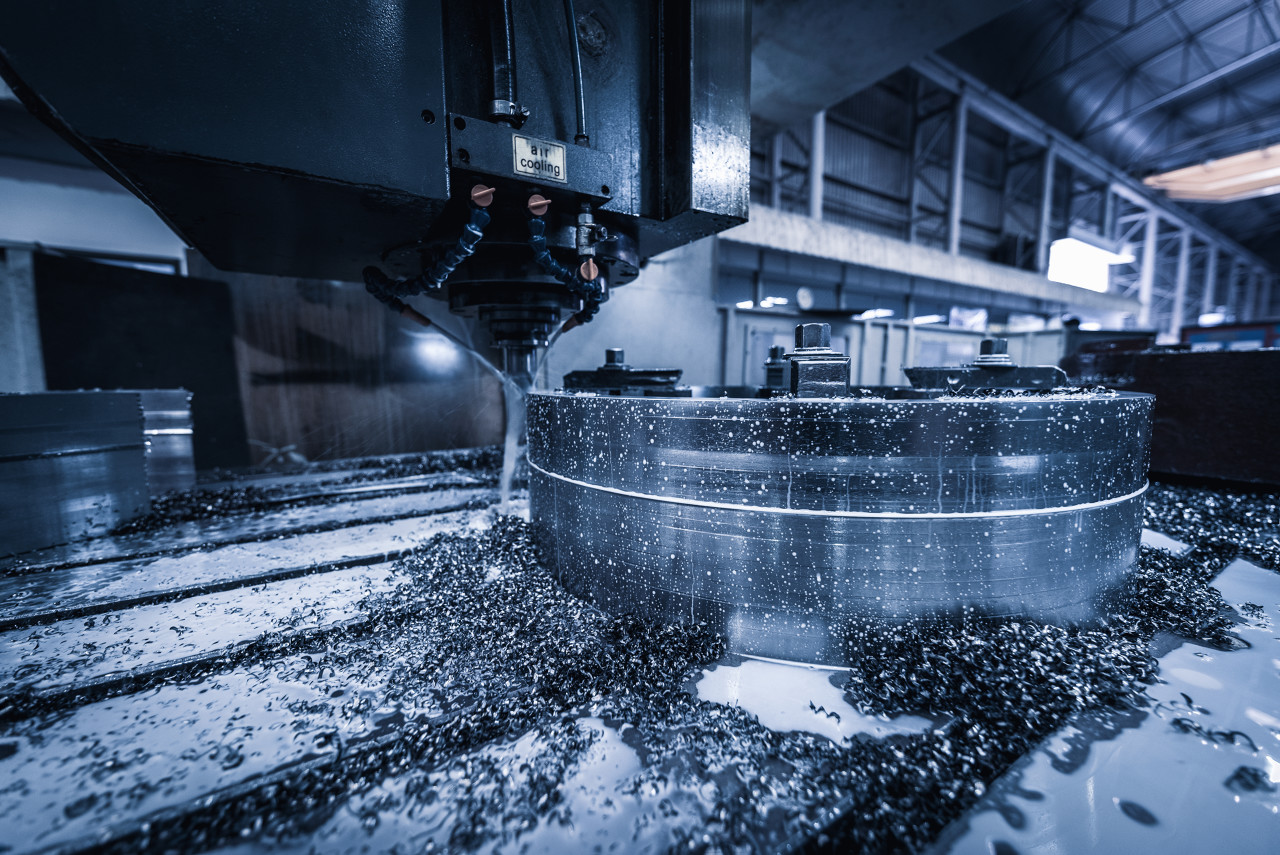 CNC Machine Cutting Stainless Steel with Coolant