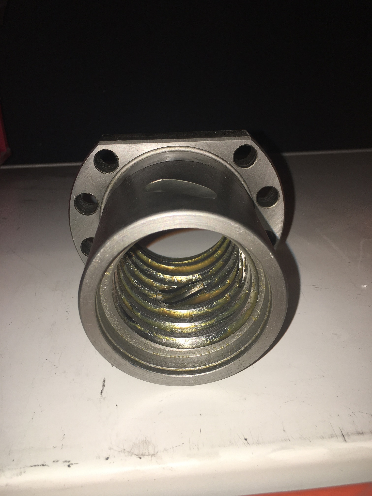 SFU1204 ball screw nut internal view