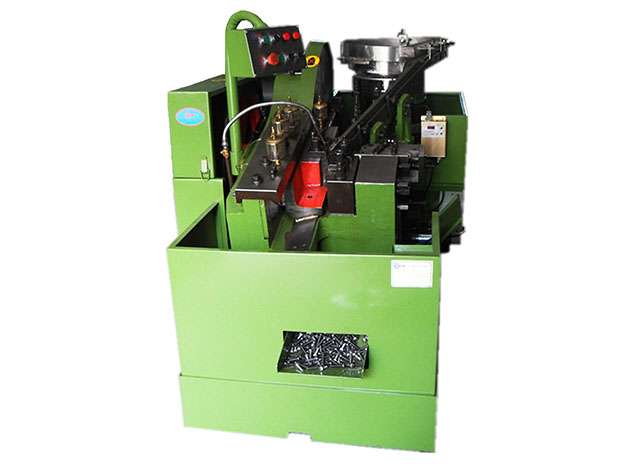 Thread rolling machine for fasteners