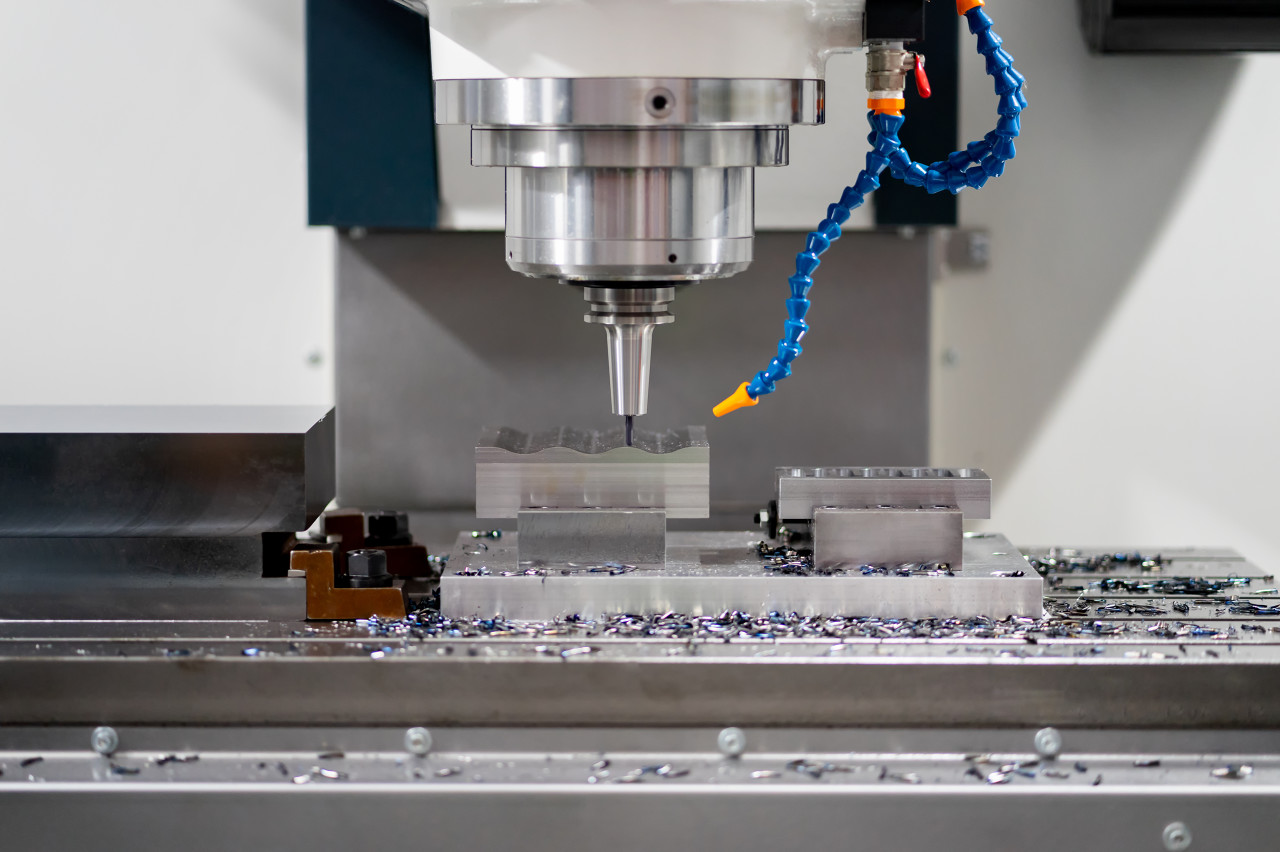 High precision CNC machining center working