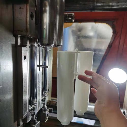 What Causes Sticking in Injection Molded Parts?